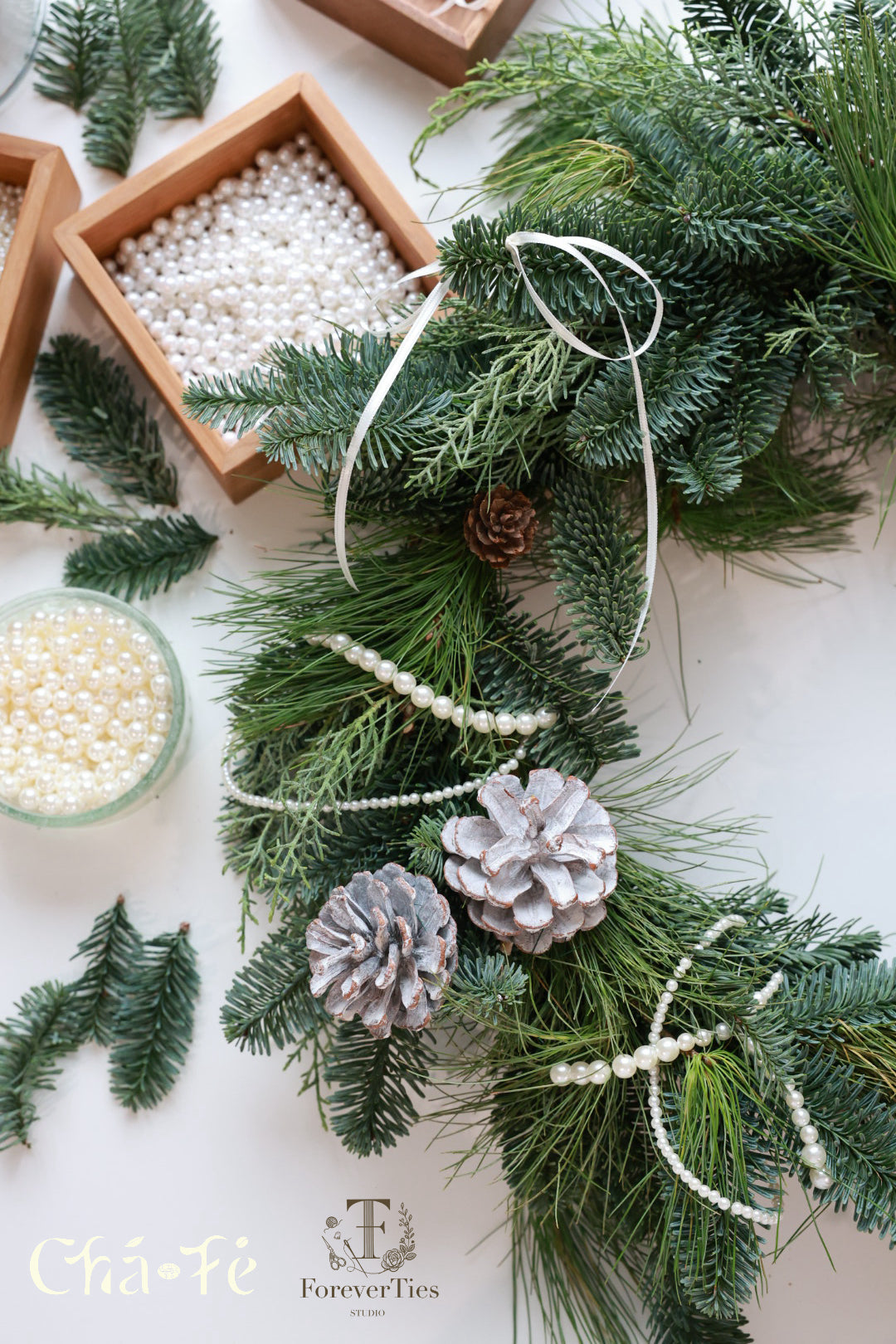 Christmas Wreath Night at Chá-Fé